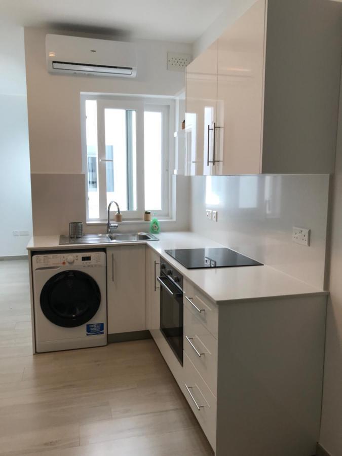 The Three Trees Apartments Sliema Esterno foto