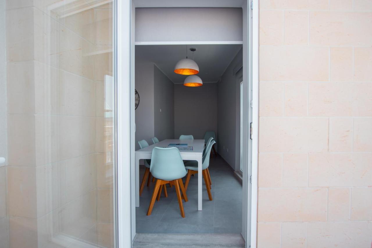 The Three Trees Apartments Sliema Esterno foto