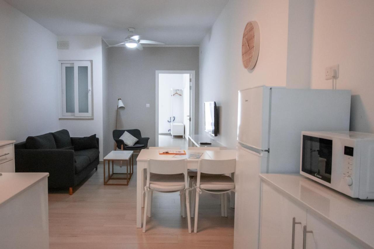 The Three Trees Apartments Sliema Esterno foto