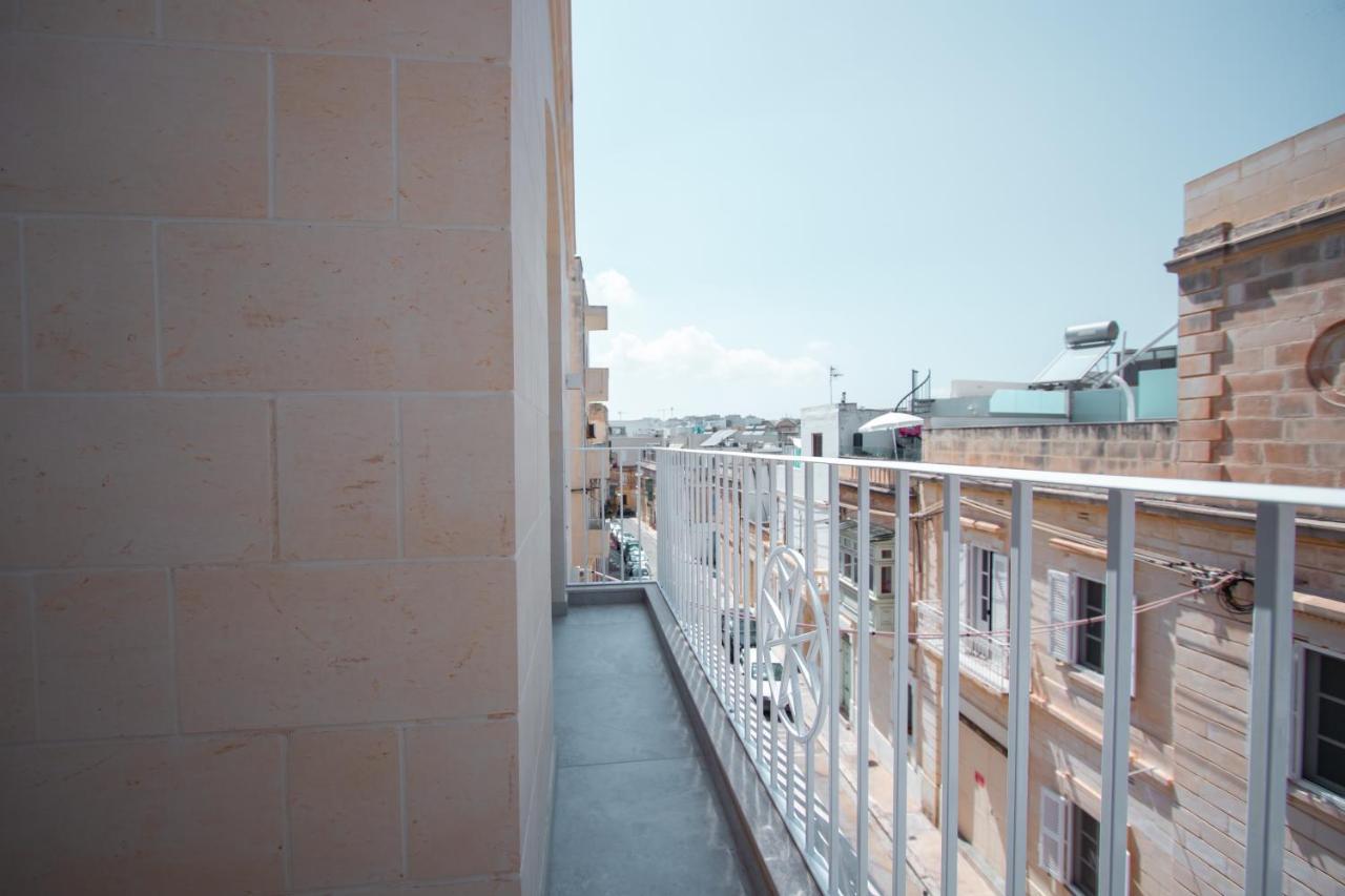 The Three Trees Apartments Sliema Esterno foto